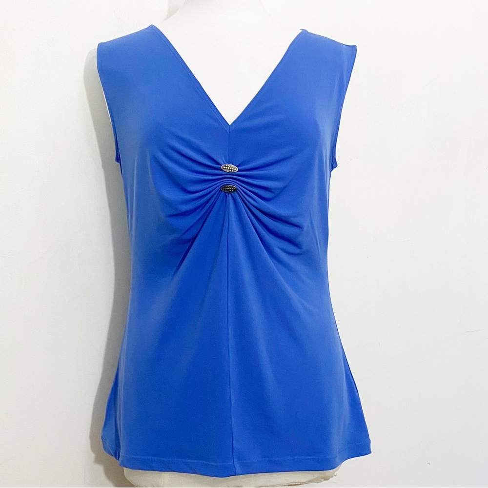 TRIBAL Brand sleeveless gathered front metal accents slinky polyester knit top M